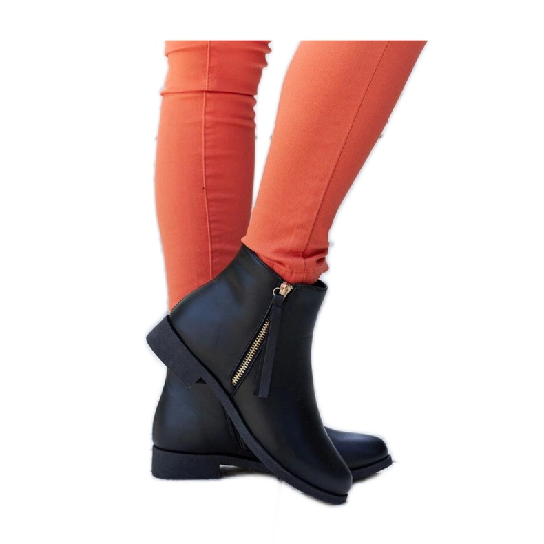 Cizme plate izolate negre de la Paien - Solea negru