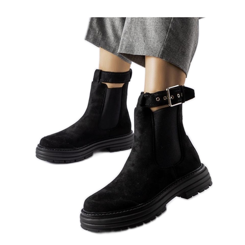 Botine negre cu închidere decorativă negru