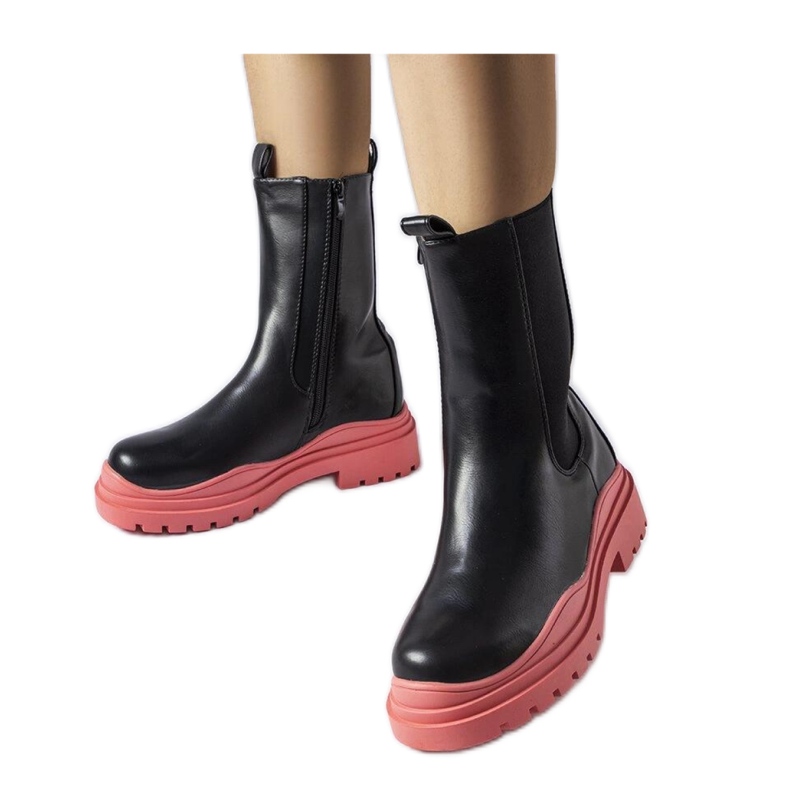 Cizme negre cu talpa colorata negru