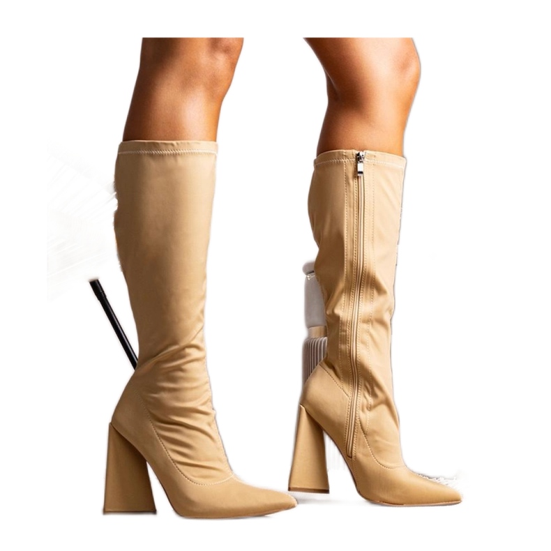 Cizme bej cu toc înalt Cizme bej cu toc înalt