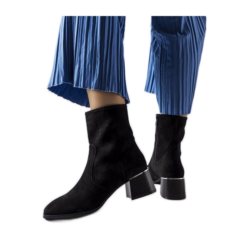 Cizme negre cu partea superioară perforată Cavallo - Solea negru