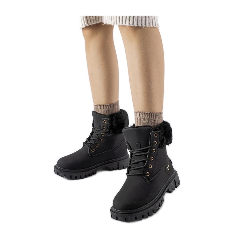 Cizme negre cu blană decorativă negru