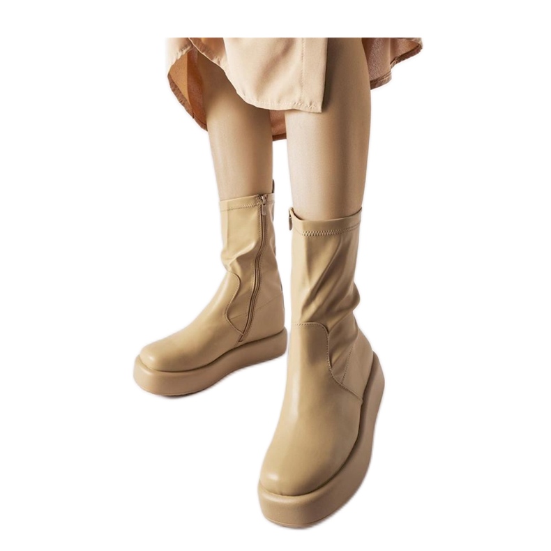 Cizme cu platformă bej Cizme cu platformă bej