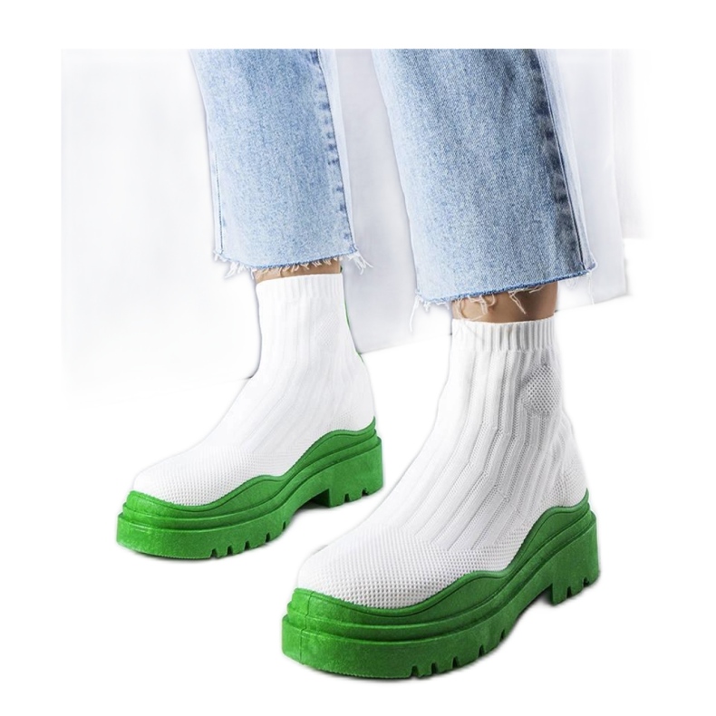 Cizme albe cu talpa verde Cizme albe cu talpa verde