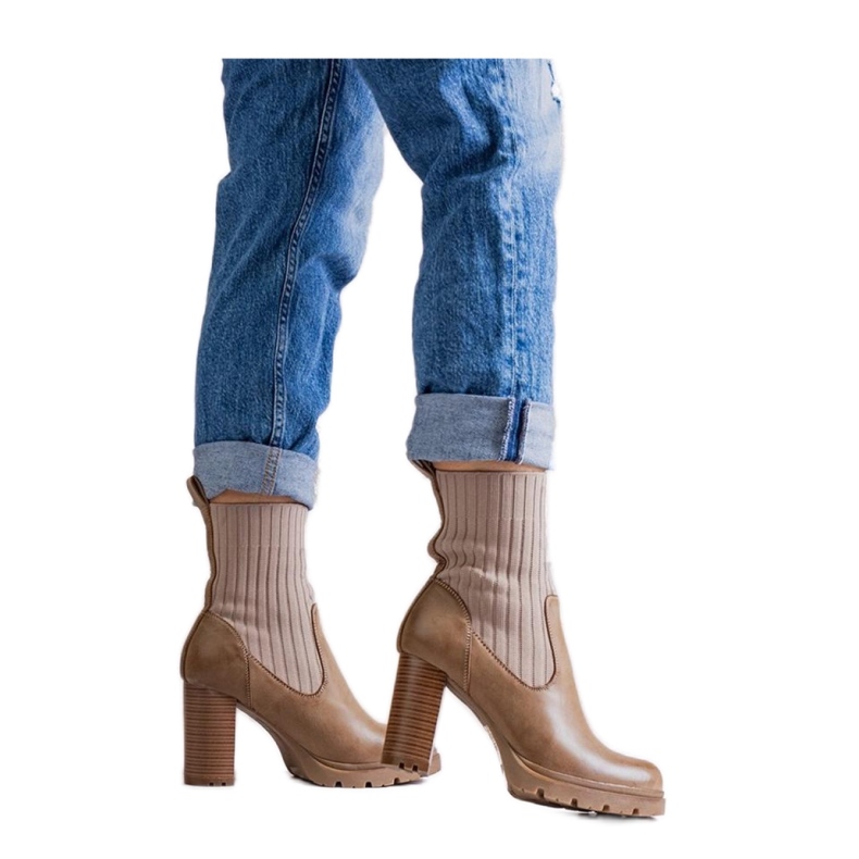 Botine bej închis din piele ecologică Botine bej închis din piele ecologică