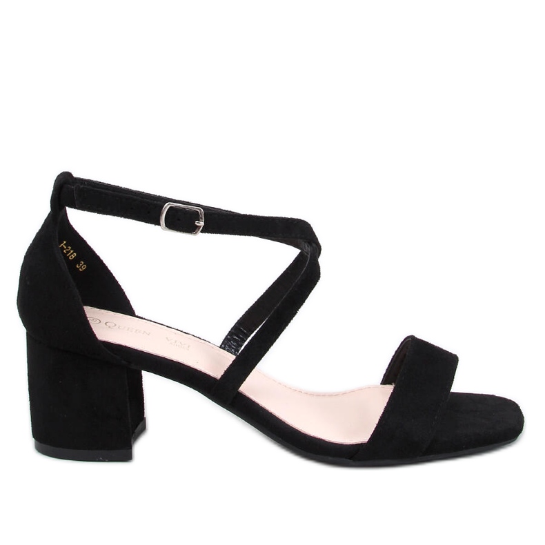 Sandale negre cu toc mic negru Sandale negre cu toc mic negru