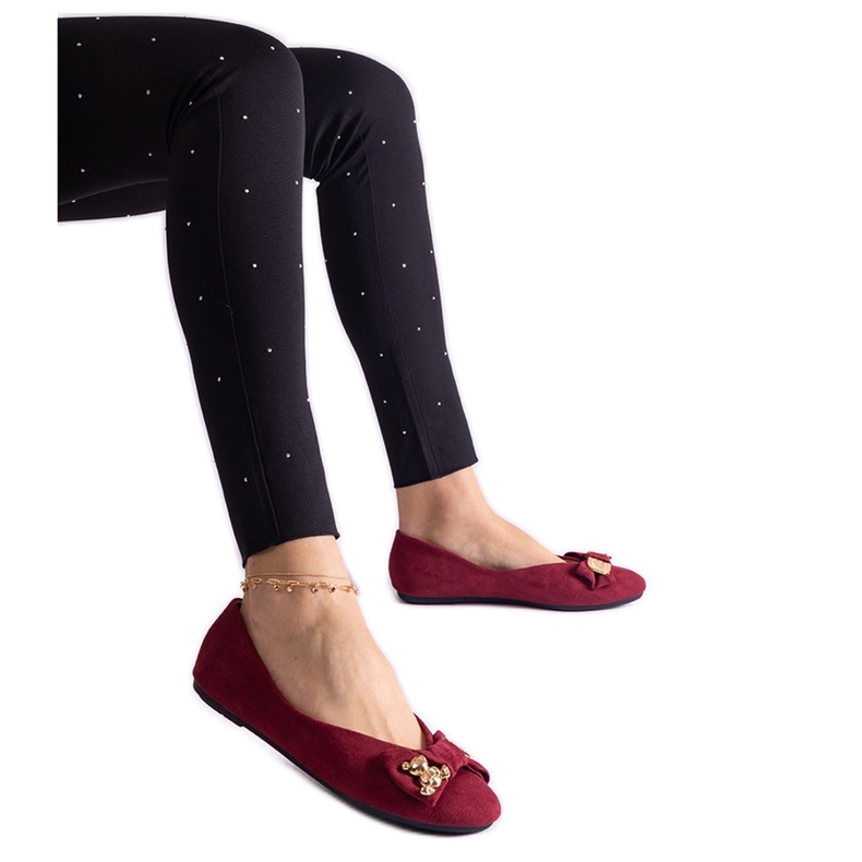 Balerini burgundy decorati cu fundita si brosa roșu Balerini burgundy decorati cu fundita si brosa roșu