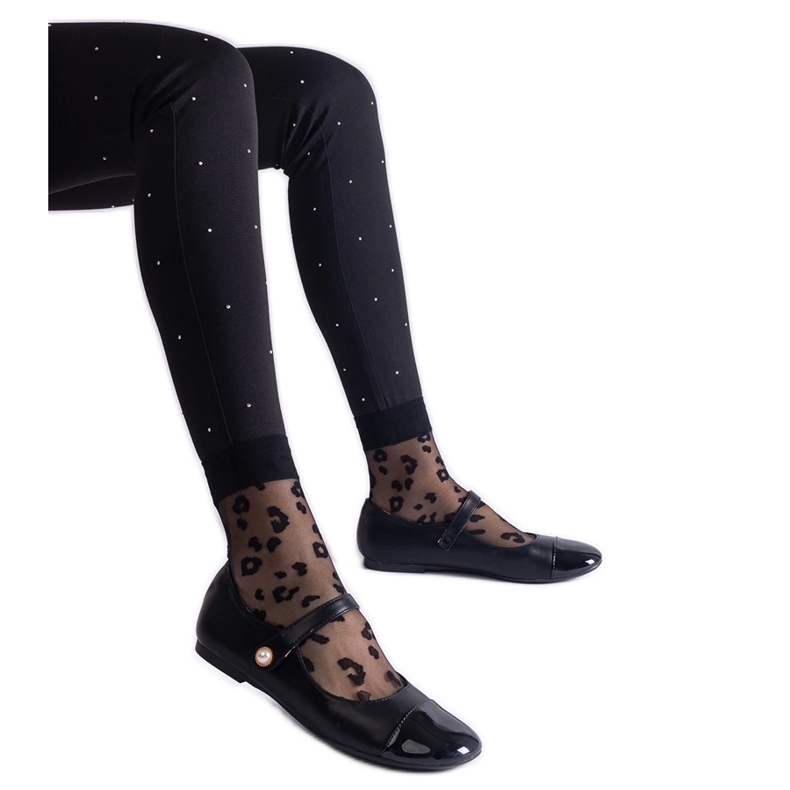 Balerini negri cu vârf lacuit, prinși cu velcro negru Balerini negri cu vârf lacuit, prinși cu velcro negru
