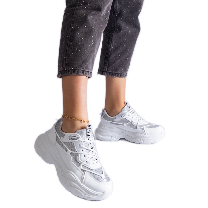 Tenisi albi cu inserții cu sclipici