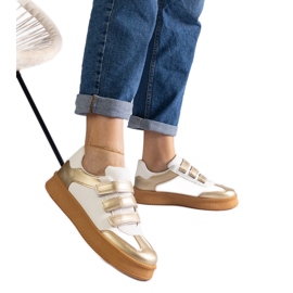 Adidași aurii cu închidere cu velcro de aur