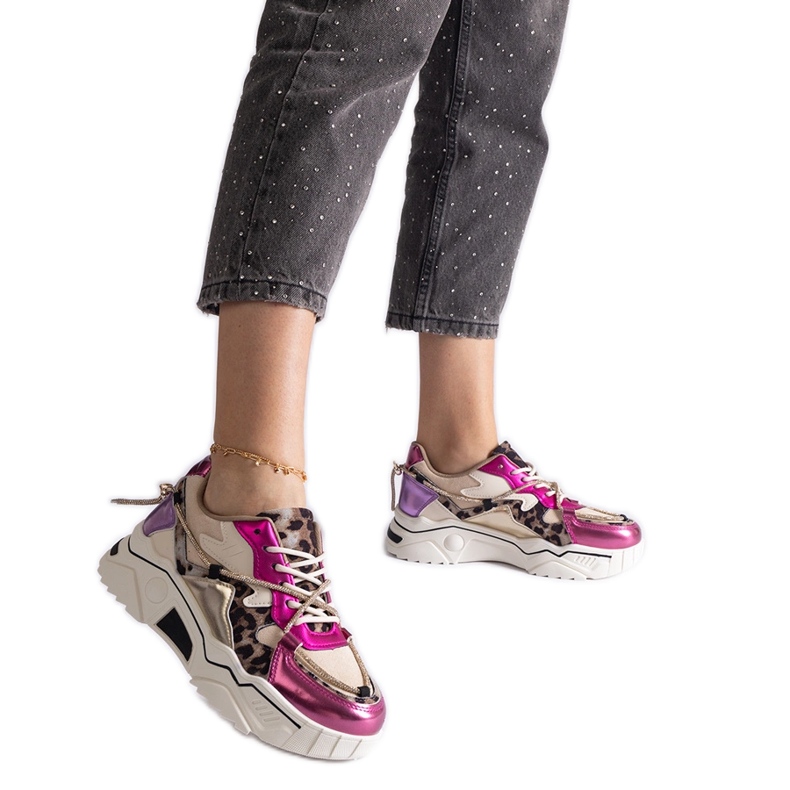 Adidași roz decorați cu șnur de zircon Adidași roz decorați cu șnur de zircon