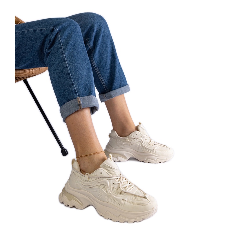 Tenisi sport dama bej