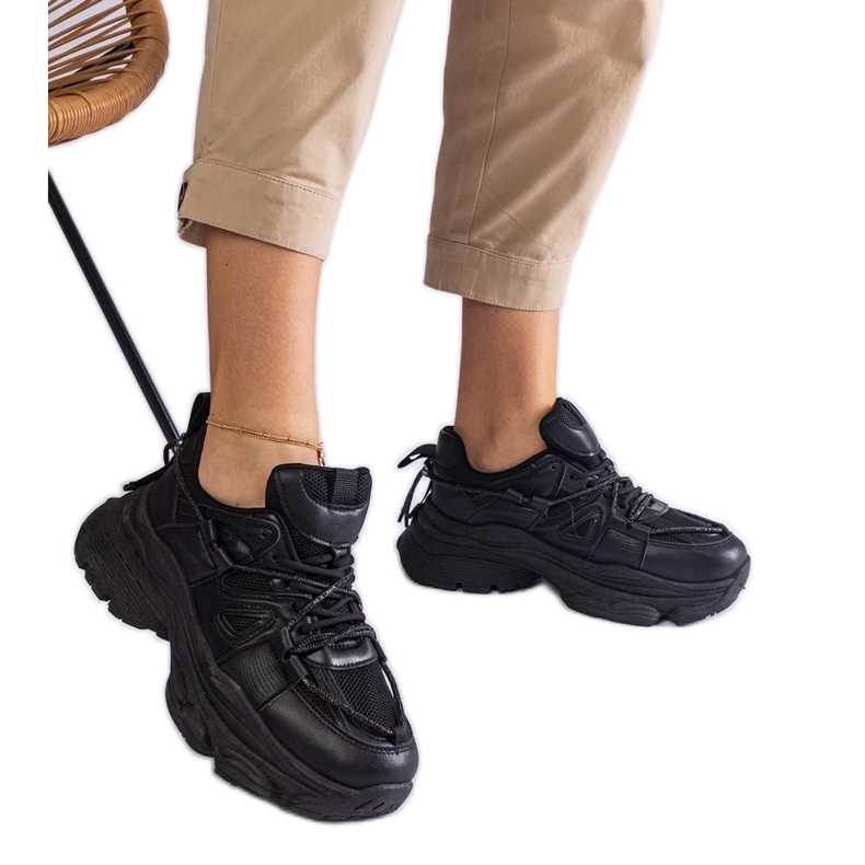 Adidași sport de damă de culoare neagră negru