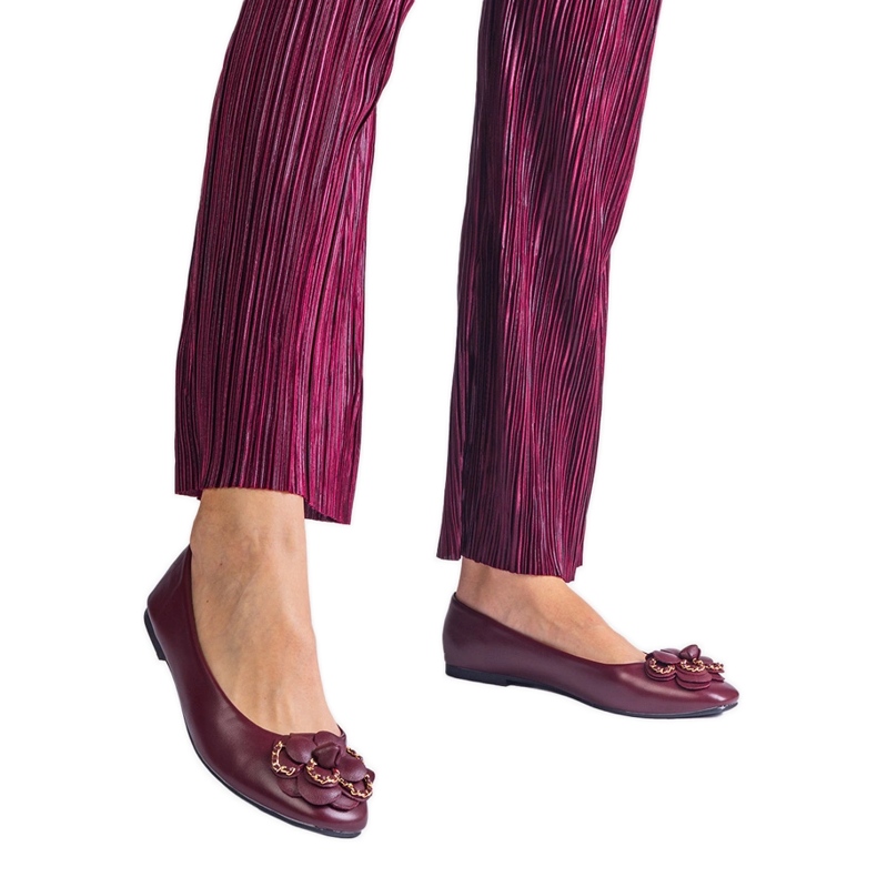 Balerini burgundy decorati cu o floare roșu Balerini burgundy decorati cu o floare roșu
