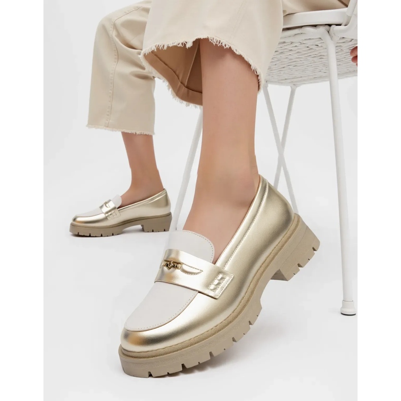 Plăcile de aur pentru femei