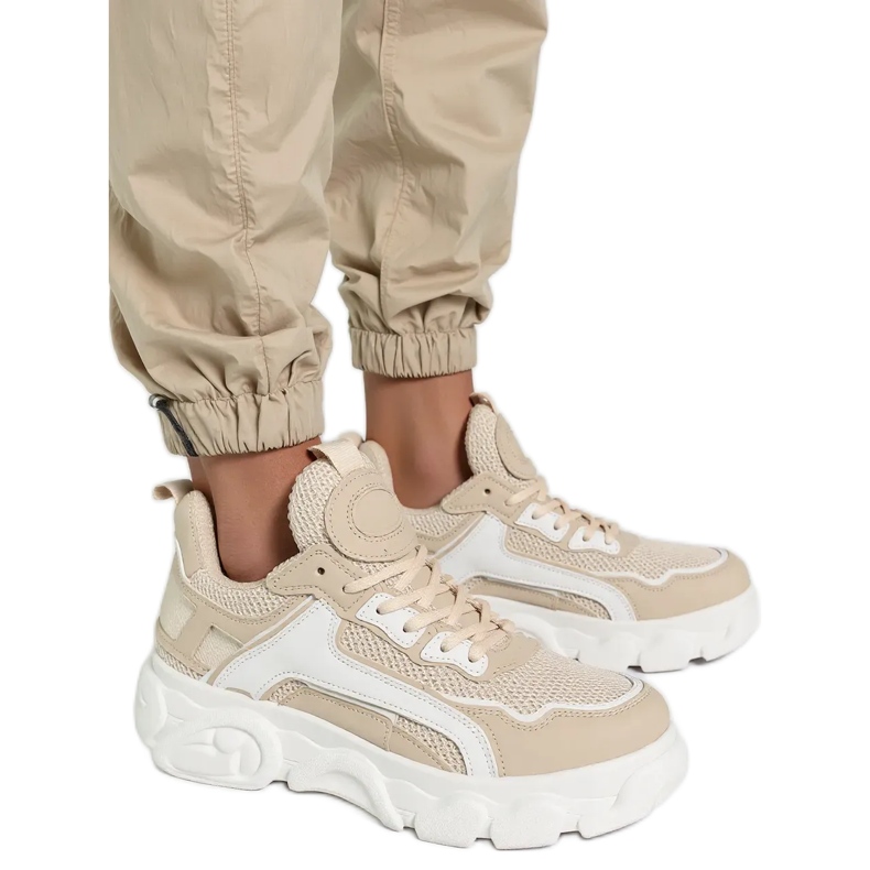 Adidași H&D bej Adidași H&D bej