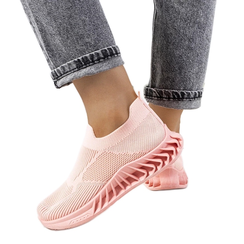 D/GMR adidasii roz ai Nedei