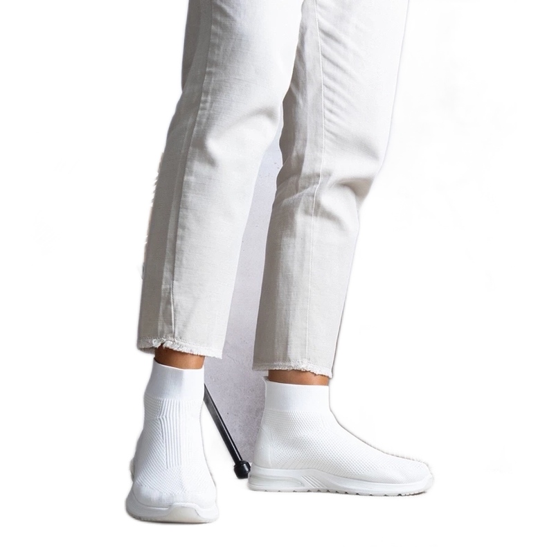 D/GMR Tenisi albi de la Salgado