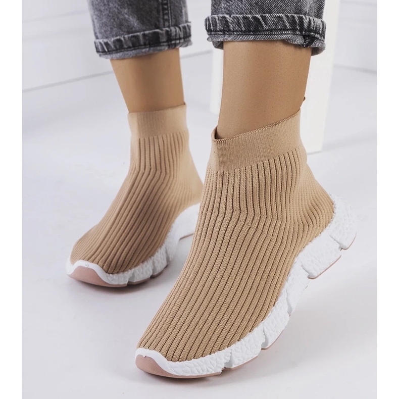 D/GMR Adidași Tenby bej D/GMR Adidași Tenby bej