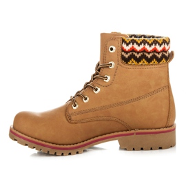 Mckeylor Capcani maro