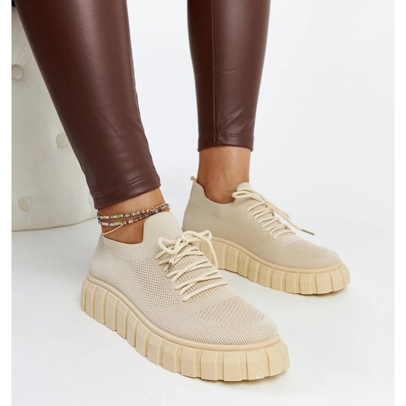 D/GMR Tenisi sport Jitka bej deschis