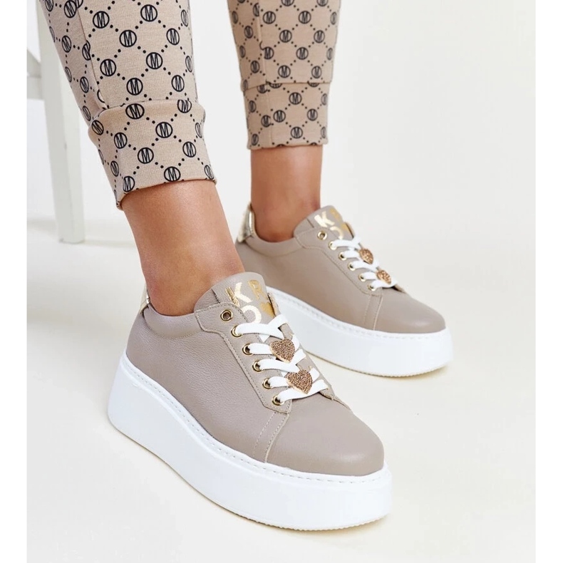 Adidași din piele bej închis de la Karino