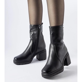 D/CEO Botine izolate negre de la Agordino negru D/CEO Botine izolate negre de la Agordino negru