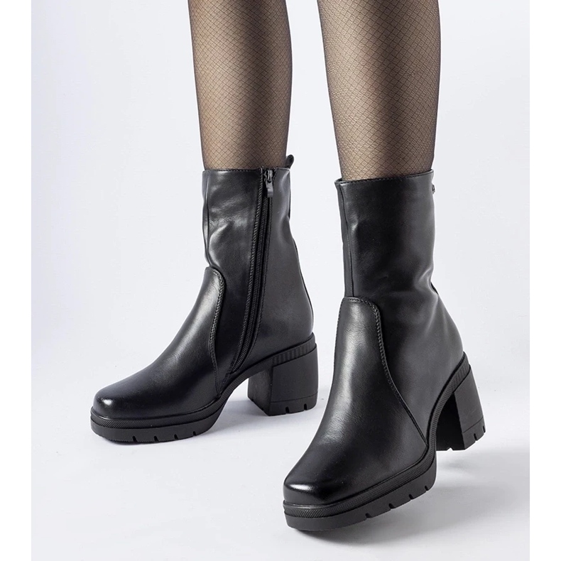 D/CEO Botine izolate negre de la Agordino negru