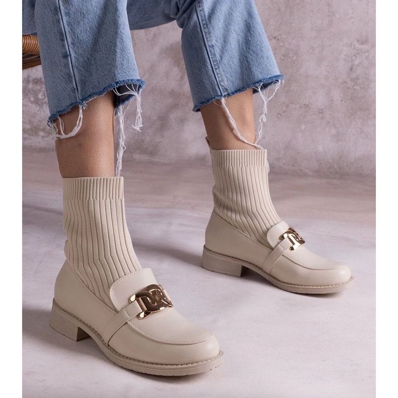 D/CEO Botine bej cu partea superioară din material de la Krisa D/CEO Botine bej cu partea superioară din material de la Krisa