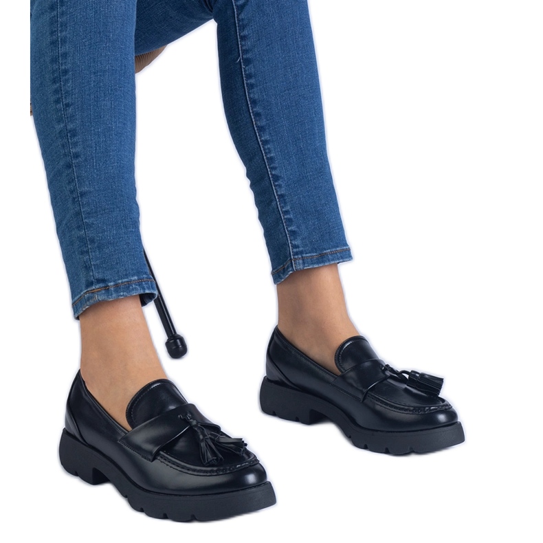 Pantofi clasici negri cu franjuri negru