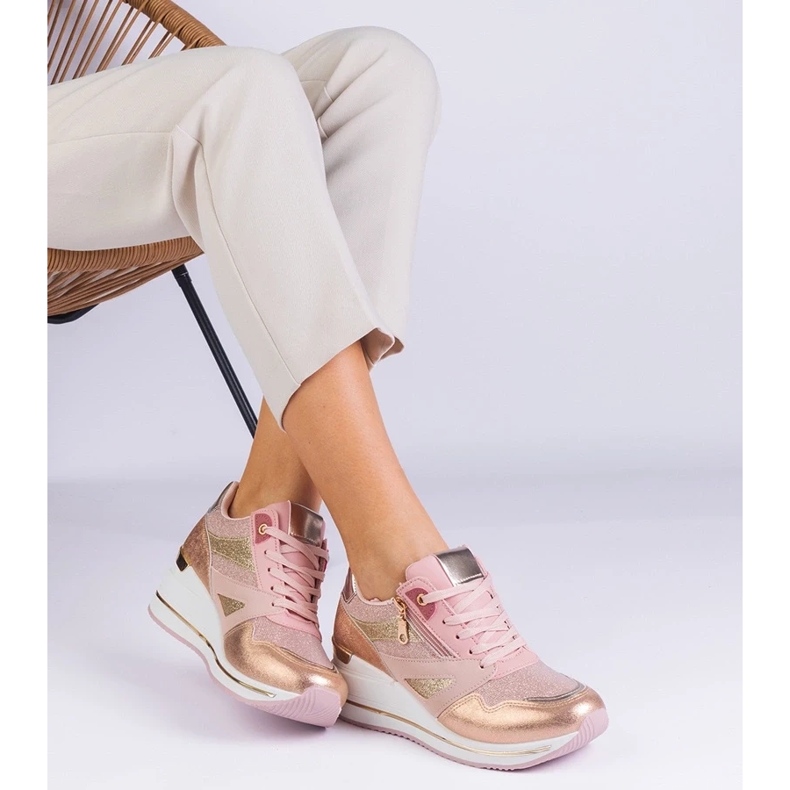 D/CEO Adidași sportivi roz pe platforma decorate cu sclipici și insertul metalic Evklad D/CEO Adidași sportivi roz pe platforma decorate cu sclipici și insertul metalic Evklad