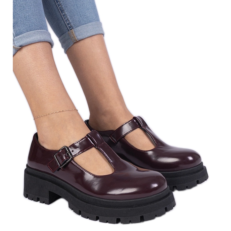 Pantofi Burgundy pe platforma Eco -Leather roșu Pantofi Burgundy pe platforma Eco -Leather roșu