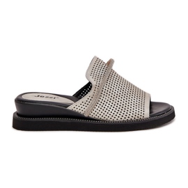 Jezzi Pâinea femeilor cu o curea decorativă de argint gri