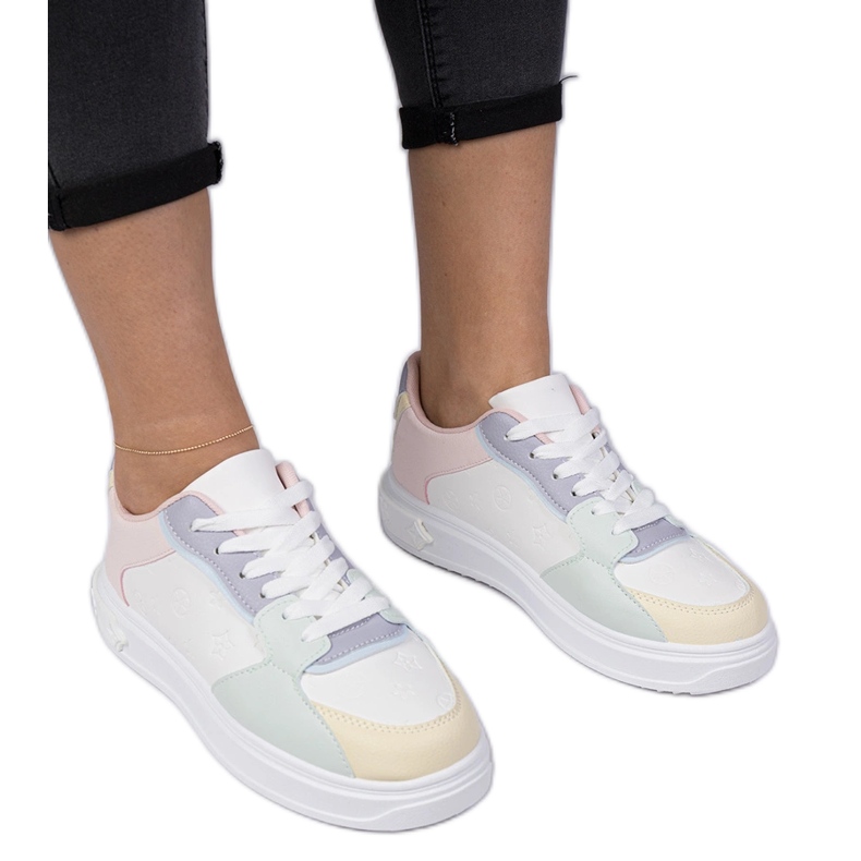 Adidași sportivi albi și albaștri de la eco-piele