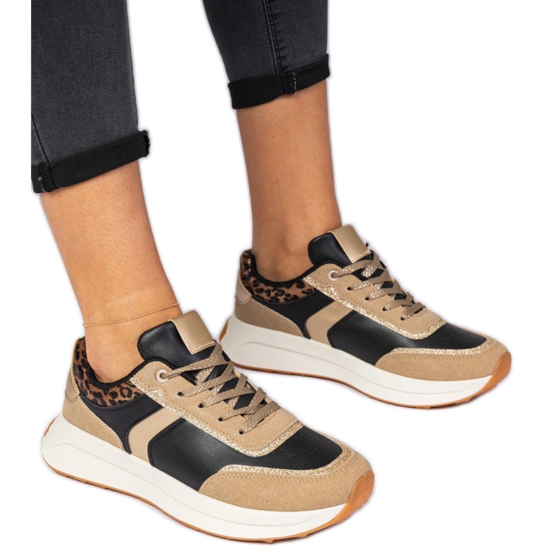 Adidași pentru femei negre cu sclipici cu un model de animale negru