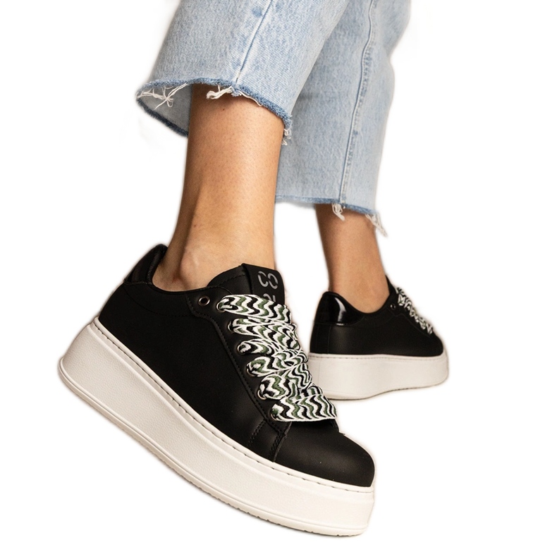 Adidași de femei negre cu dantelă masivă = negru