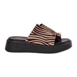 Flip -flops pentru femei pe platformă și pene joase cu un detaliu decorativ de negru și bej
