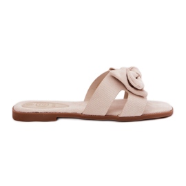 Flip -flops pentru femei plate cu un bej arc
