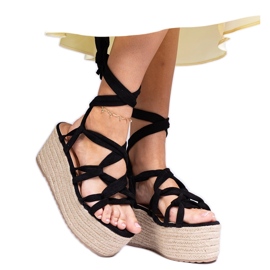 Espadrilles negri pe o platformă înaltă negru