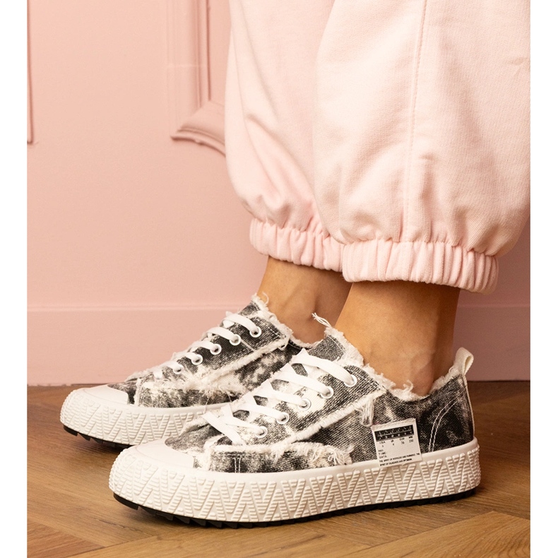 Adidași de adidași pentru femei negre negru