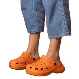 Orange Built -up Flip -Flops pe platformă portocale