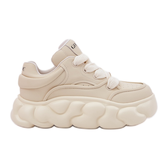Adidaje din piele pentru femei pe platforma masivă GOE RR2N4043 BEIGE bej