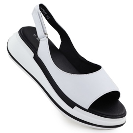 Sandale din piele pentru femei pentru panouri albe T.Sokolski L25-247 Sandale din piele pentru femei pentru panouri albe T.Sokolski L25-247