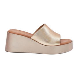 Inna Flip -flops pentru femei pe o pană din piele ecologică de aur Inna Flip -flops pentru femei pe o pană din piele ecologică de aur