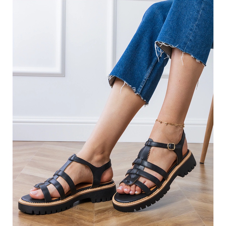 Sandale de gladiator negru cu cataramă