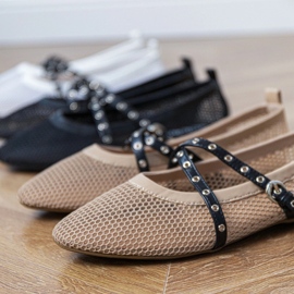 Balerine cu plasă maro cu o cataramă decorativă