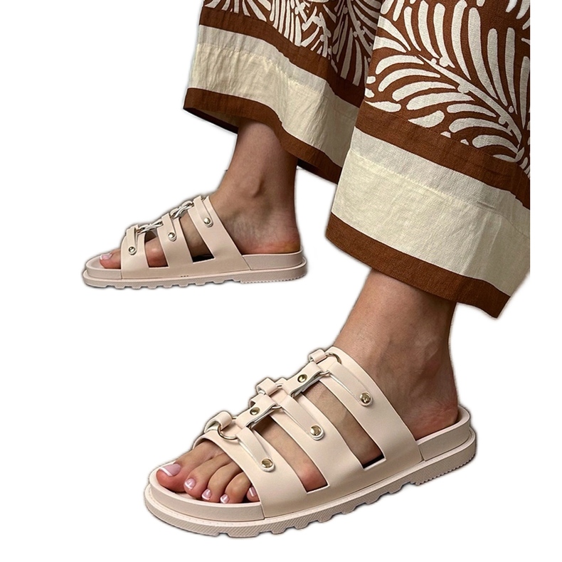 Flip -uri romane bej cu știfturi