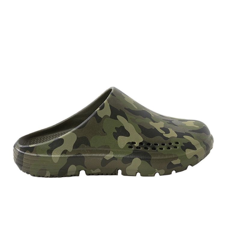 Papuci pentru bărbați verzi construiți --in verde