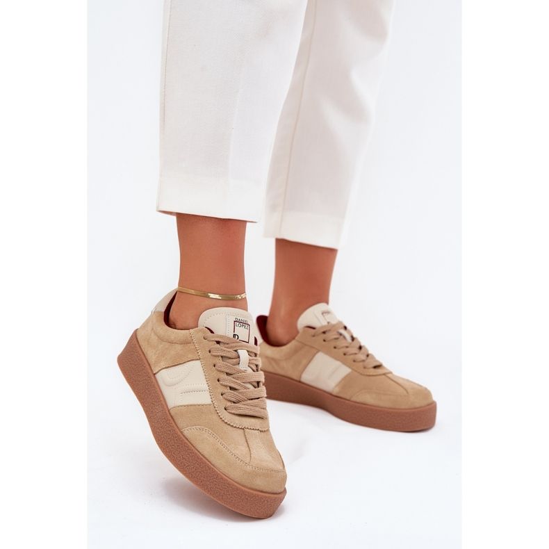Big Star Adidaje din piele de căprioară pentru femei Star de Daniel Lopez SS2D4022 Beige bej