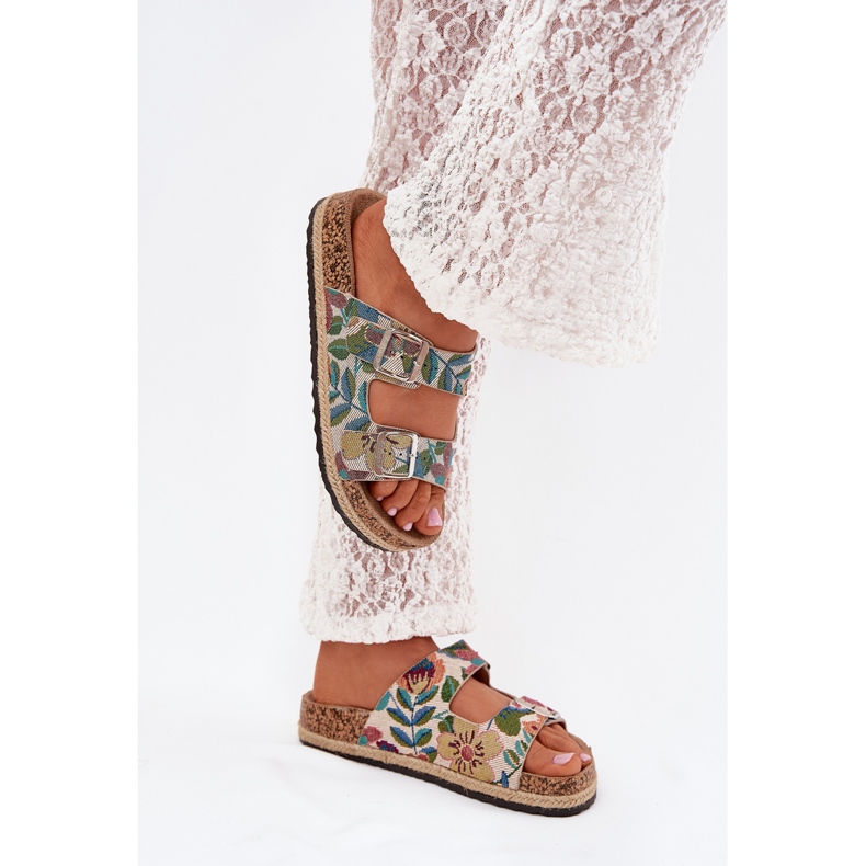 Papuci pentru femei modelate pe o platformă de plută cu Lee Cooper LCW-25-35-3480L Catarame multicolore